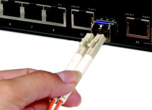 UTEPO SFP125G20KM - Transceptor de fibra óptica SFP monomodo, con conector LC, velocidad de 1250 Mbps y alcance de hasta 20 km de conexión - Image 3