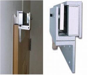 ZKTECO LM120PAK - Paquete de contrachapa magnética de 120 kg, voltaje de 12VDC incluye soporte ZL para su instalación, compatible para puertas de madera y metal - Image 3