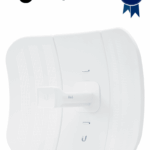 UBIQUITI LiteBeam M5 LBE-M5-23 - Radio (CPE) airMAX M5 operando en 5 GHz (5150 - 5875 MHz) con antena integrada de 23 dBi y potencia de transmisión de 25 dBm. Cuenta con 1 puerto Ethernet (10/100), ofrece un rendimiento de hasta 100 Mbps.