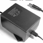 SAXXON PSU24025 - Fuente de Poder de 24 Vca a 2.5 Amperes/ Cable de 2.5 Metros/ Entrada 110 Vca/ Protección contra Sobre Cargas/