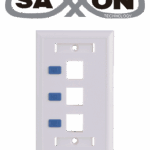 SAXXON A1753E - Placa de pared / Vertical / 3 Puertos tipo keystone / Color blanco / Con etiquetas