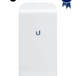 UBIQUITI NANOSTATION LOCOM5 - Radio Airmax 5.8GHz para exteriores con antena integrada tipo panel de 13 dBi, MIMO, potencia de 23 dBm y rendimiento de hasta 150 Mbps.