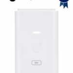 UBIQUITI  POE-24-7W-G-WH - Inyector PoE Gigabit con protección contra descargas, alimentación de 24V DC a 0.3A y capacidad para reset remoto.