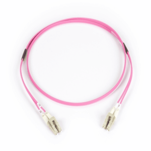 SBE TECH SBE-JUMLC-LC-5M50 - Jumper de fibra multimodo de 5 mts / LC-LC 50/125 µm OM4