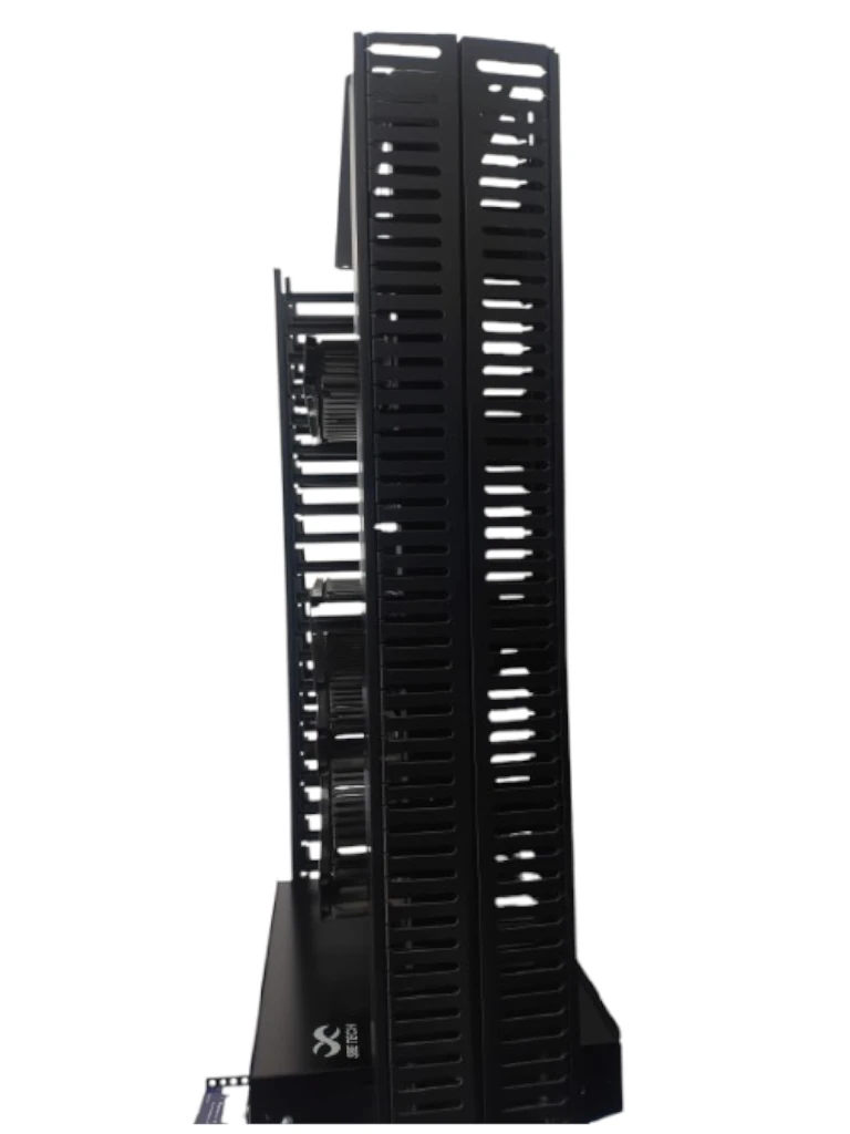 SBE TECH SBE-OV20UR - Organizador de cable vertical de 20 UR con PVC negro y cubierta antideslizante - Image 2