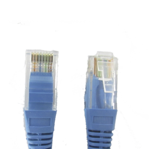 SAXXON P5E3UA - Cable patch cord UTP 3 metros / CAT 5E / Color azul