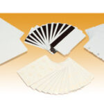 ZEBRA Tarjeta de PVC con Adhesivo en Reverso. Color blanco. 10 mil con 14 mil Mylar release liner - 24 mil total grosor. Paquete con 500 tarjetas 104523-010
