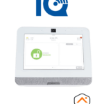 IQP4 - Sistema de Alarma IQPanel4 Autocontenido , con Pantalla Táctil de 7", Power G 915 Mhz . Con 4 Bocinas integradas (4W). Para la plataforma Alarm.com