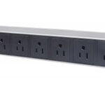 INTELLINET 713993 Barra multicontacto con 8 salidas para montaje en rack de 19" - Tipo EU, protección contra sobrecargas, cable de alimentación 3m
