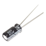 SYSCOM PARTS 0047M0050V – Capacitor Electrolítico de Aluminio / 47 µF / 50 Vcc / 105 °C / ESR 0.14 Ω / 6.3 x 11 mm