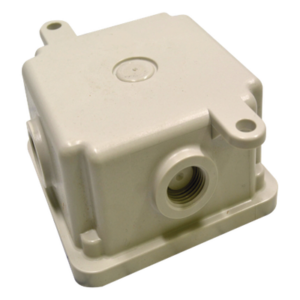 FEDERAL SIGNAL INDUSTRIAL WB-NM – Caja Trasera Resistente a la Intemperie / Termoplástica No Metálica / IP66 / 3 Entradas 1/2" / 4.38 x 2.44 in