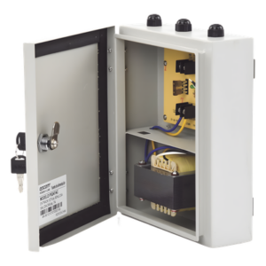 EPCOM POWERLINE PS247AC – Fuente de Poder para Domos PTZ / 24 VCA @ 7A / 170W / IP65 / 127 VCA Entrada / 0.82 x 0.69 x 0.30 pies