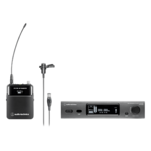 AUDIO-TECHNICA ATW-3211/831DE2 – Sistema Inalámbrico / Banda DE2 470-529 MHz / 40 Canales Simultáneos / Alcance 100 m (328 ft) / True Diversity / Body-Pack con Lavalier Cardioide