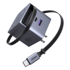 UGREEN 65821 – Cargador Rápido / 45W GaN / Cable Retráctil 0.7 m (2.3 ft) / 3 Puertos / Eficiencia 95% / Protección 8 Capas / 100-240V AC