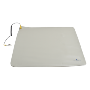 105-84 – Tapete Antiestático de Vinilo Semi-Conductivo, 495 x 597 mm, 0.5 Kg.