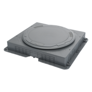 SIMON SM-CPR-3M – Caja de Instalación Empotrada / Profundidad Reducida / Cubeta para Concreto / Acabado al Ras del Piso / Mecanismos Energía y Datos