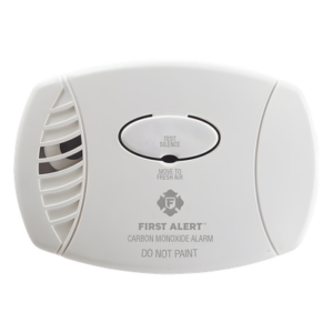 FIRST ALERT 1039730 – Alarma de monóxido de carbono (CO) enchufable con bateria de respaldo