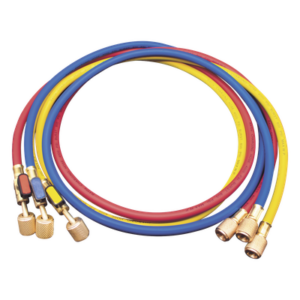 EPCOM MM-360 – Juego de Mangueras de Refrigerante / 3 Mangueras 150 cm (60 in) / Presión Trabajo 55 bar (800 psi) / Presión Ruptura 276 bar (4000 psi) / Válvulas de Cierre Integradas / Conexiones 1/4 SAE Hembra y Macho / Identificación por Color Rojo-Azul