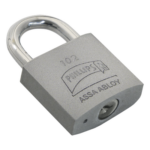 ASSA ABLOY MX3398 – Candado de Alta Seguridad / Hierro Sólido / Gancho Corto / Llave PH-32 / 4 Pernos de Combinación / Uso Interior Seco