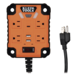 KLEIN TOOLS 29601 – Multicontacto Industrial / 4 Salidas 120 Vca / 2 USB-A y 1 USB-C / Luces LED Integradas / Soporte Magnético / Cable 5' (1.5 m)