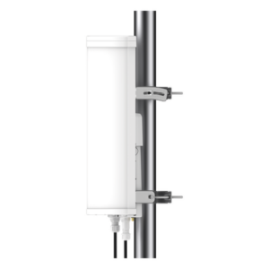 CAMBIUM NETWORKS C060940D301A – Antena sectorial / 90° / 18 dBi / 5.9-7.1 GHz / MU-MIMO 4x4 / 2.19 x 0.94 x 0.60 ft / IP65