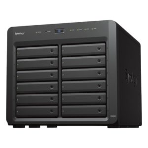 SYNOLOGY DS2422+ – NAS de Escritorio / 12 Bahías / Expansible a 24 / AMD Ryzen Quad-Core 2.2 GHz / DDR4 ECC 32 GB / Caché NVMe / 10-25GbE / 2100 MB/s Lectura