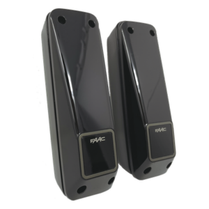 FAAC 785102 – Fotocelda infrarroja / Alcance 20 m (66 pies) / IP54 / Alineación automática / 24 VCA/VCC / ±90° regulación horizontal