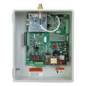 FEDERAL SIGNAL INDUSTRIAL FCH – Controlador de sirena / Radiofrecuencia VHF-UHF / 4 relés 5A 240VAC / Alimentación 12-220VDC-AC / 8Ω