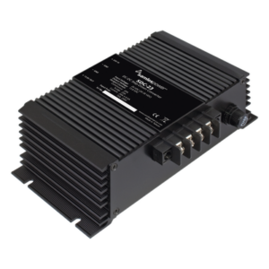 SAMLEX SDC-23 – Convertidor DC-DC / Entrada 20-35 VDC / Salida 13.8 VDC 20A / Eficiencia 88% / Dimensiones 60x122x198 mm (2.4x4.8x7.8 pulg)