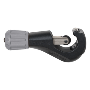 KLEIN TOOLS 889-06 – Cortador de Tubos Conduit / Pared Delgada / 1/2" a 1" (12.7 a 25.4 mm) / Diseño Compacto / Fundición de Zinc