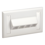PANDUIT NK4HSFIWY – Placa de Pared Horizontal / 4 Puertos Keystone / 69.8 x 114.3 mm / 2.75 x 4.5 pulg. / Blanco Mate