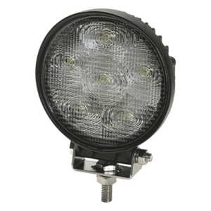 ECCO E92004 – Luz de Trabajo LED / 700 Lumenes / 12-24 VCD / 6 LEDs de 3W / Montaje Pedestal / Lente Redonda Transparente / Aluminio Negro