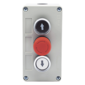 ACCESSPRO XBS-SW-03 – Botonera Triple / Botón Stop Enclavado / 24 VCC / IP40 / 68 x 131 x 51 mm / -20 a 50 °C