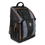 KLEIN TOOLS 62482 – Mochila Profesional para Herramientas / 27 Bolsillos / Base Moldeada Ancha / Interior Naranja / Puerto USB-C / Acceso Estación de Trabajo